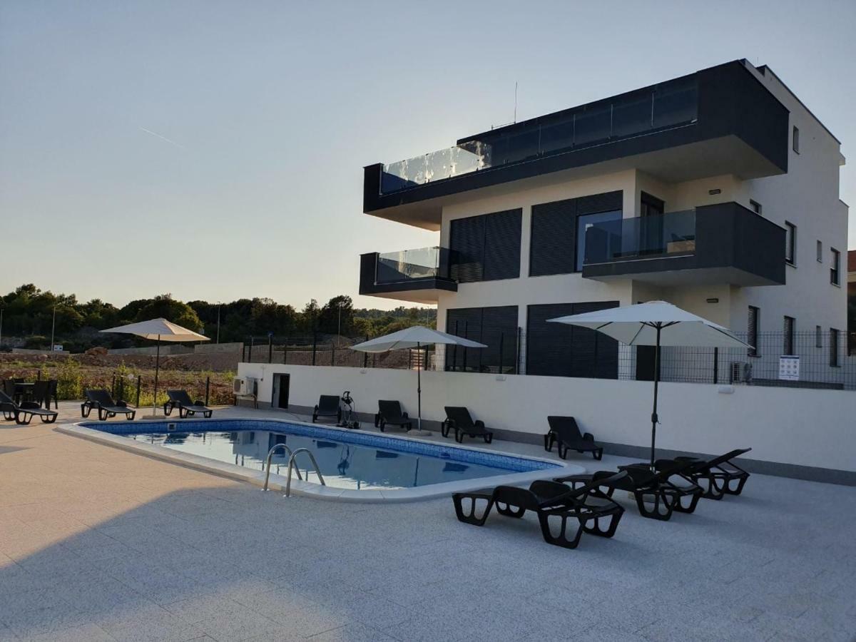 Black&White 2 Apartment Veglia Exterior foto